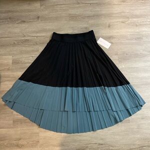 Athleta Swing Forward Pleated Skirt